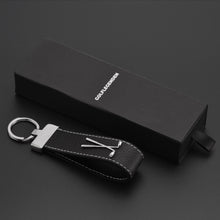 Laden Sie das Bild in den Galerie-Viewer, Golf Schlüsselanhänger Leder &amp; Edelstahl - schwarz